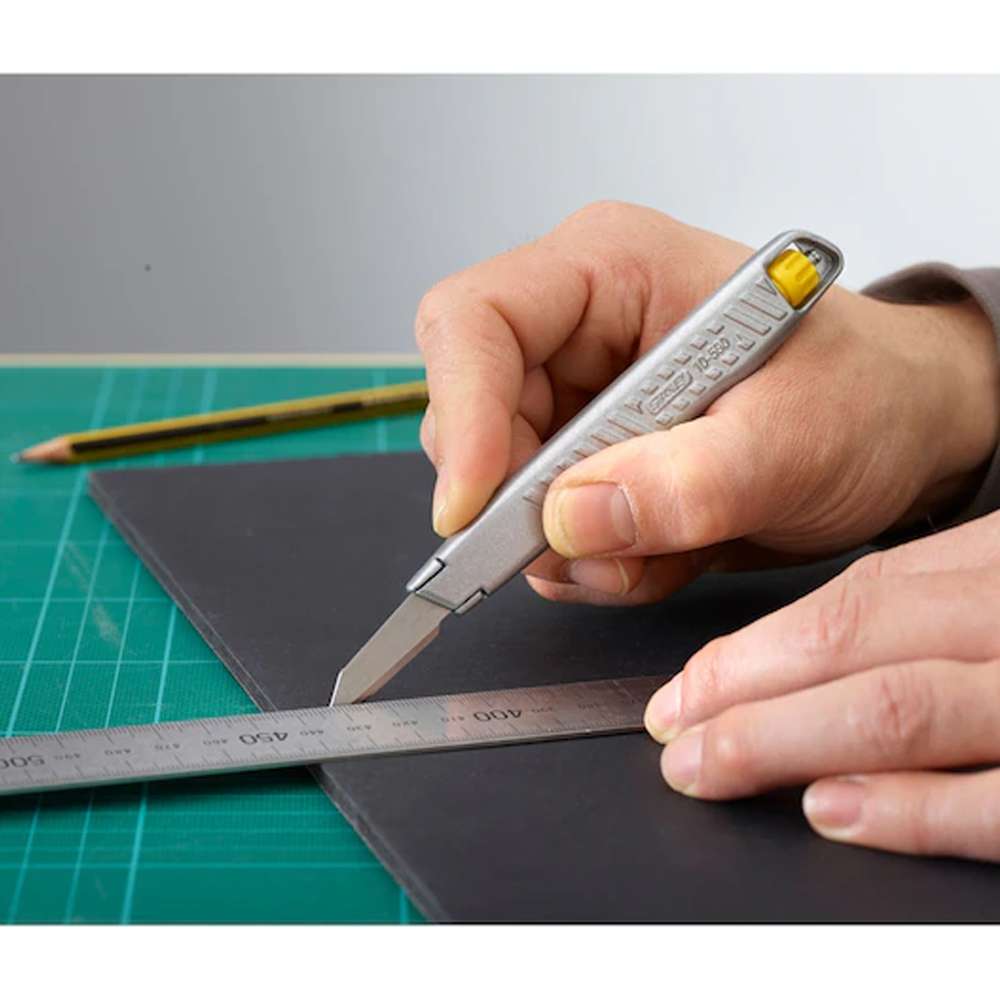 Coltello in metallo standard Stanley 10-590