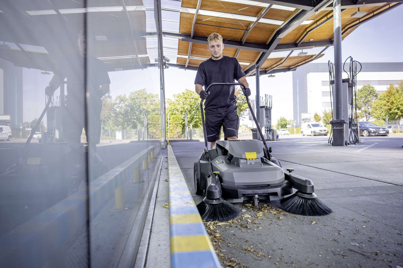 Spazzatrice KM 70/25 C Bp 2SB Karcher