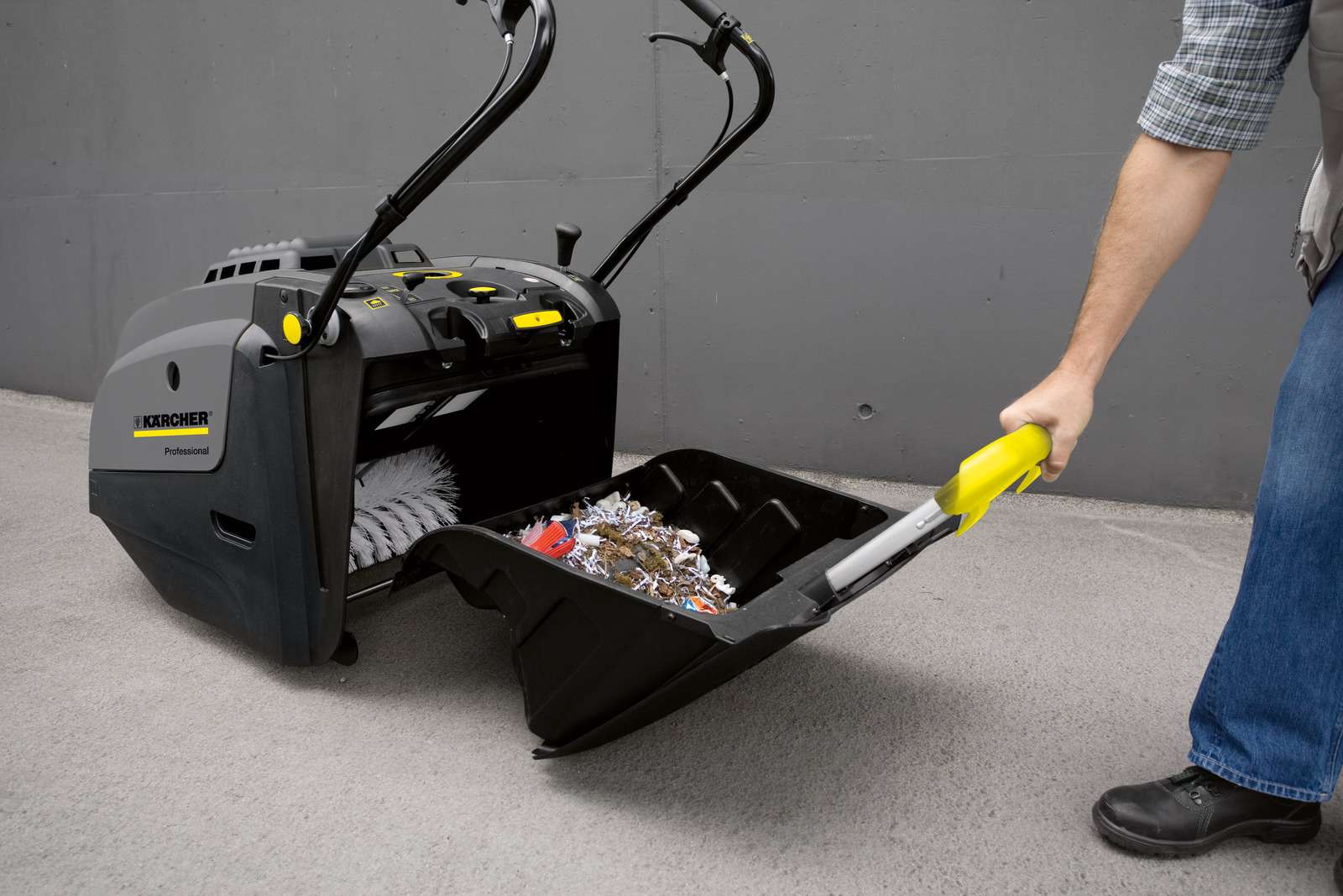 Spazzatrice con aspirazione KM 75/40 W Bp Karcher