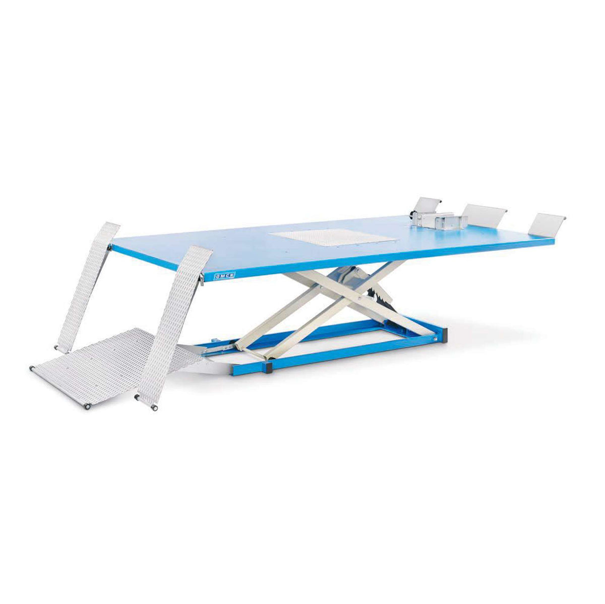 Sollevatore per moto, quad e tricicli portata 600 kg con pompa elettroidraulica lunghezza 2600 mm OMCN